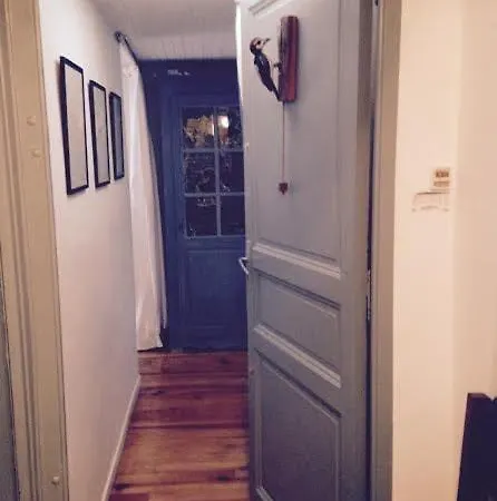 Apartment Dupleix 75m2 Sur Cour Arboree